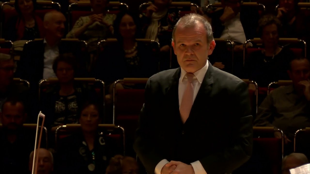 Angry F.X Roth (Conductor) - Everything all right ?