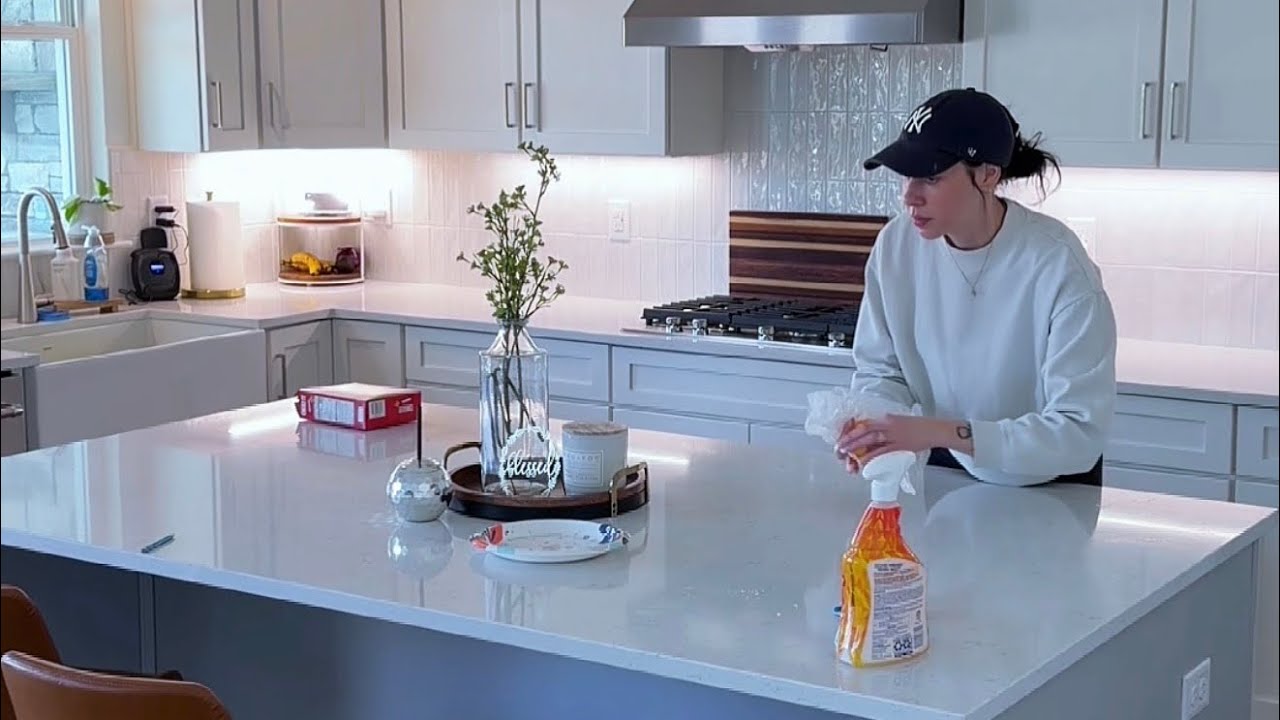 Realistic Post Winter Storm Clean With Me + Organization ❄️🧺🧼