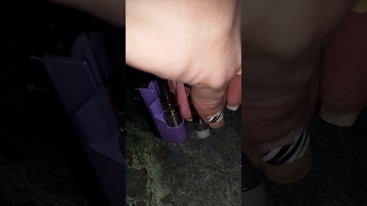 Dank Vape Cart. Mars OG v.s. CannaBliss Vape cart. Sour D