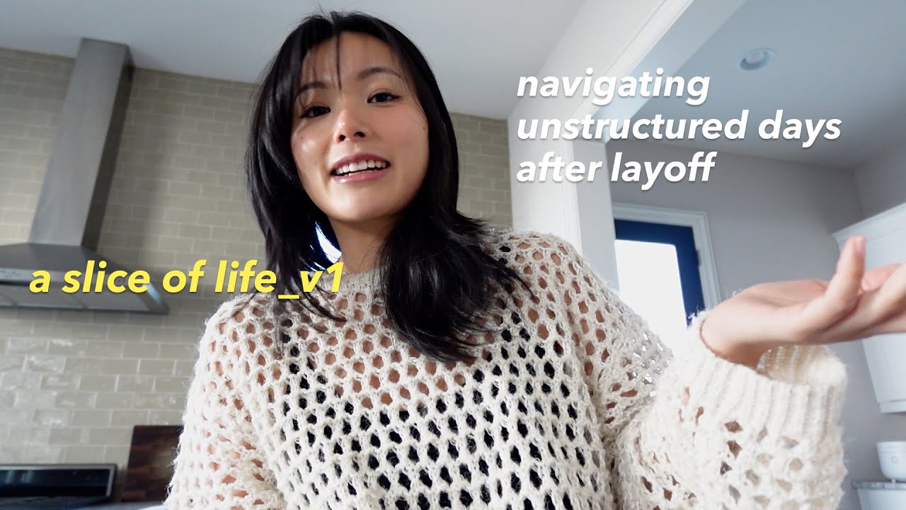 taking it slow | post layoff (waking up at noon, soup season, getting into the christmas spirit)
