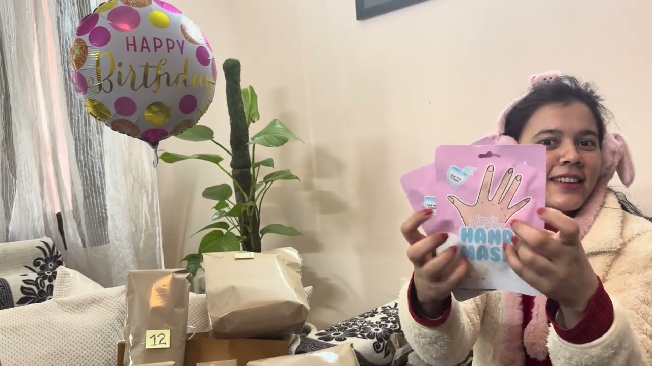 Unboxing of 22 b’day gifts 🎁 all gifts by my lil sister 👩 Long pending  #birthdaygift #40thbirthday 