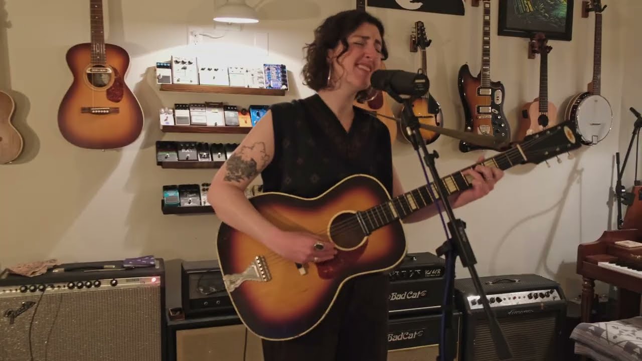 Eva Cassel - Sure (Live at Old Salt)
