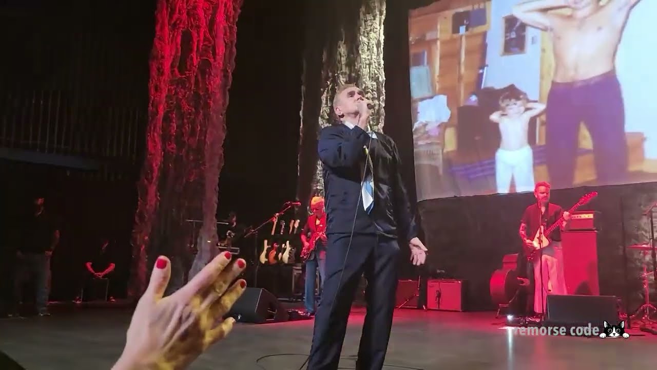 Morrissey Knoxville - First of the Gang to Die 11/7/24 Very sweet stage 