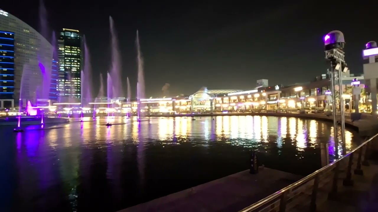 في الإمارت الشارقة لبحيره 