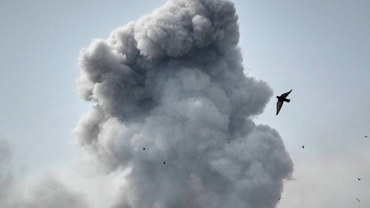 Oil prices rise while gold plunges following Iran war escalation