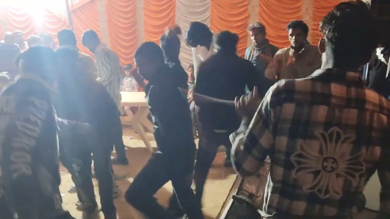 Dhol pe jordar danc