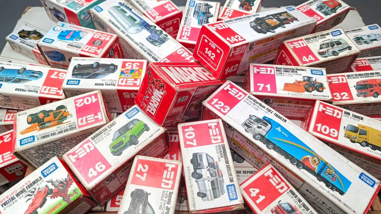 トミカミニカーが箱に盛り沢山!収納するよ。トミカのベストコレクションを動画でまとめました! -