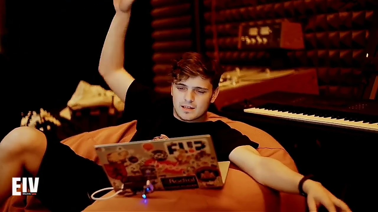 Martin Garrix, Alesso - ID (music video)