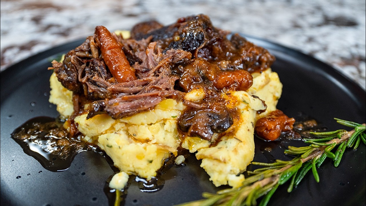 Slow-Cooked Short Ribs Recipe | Comfort Food You&rsquo;ll Crave Again and Again