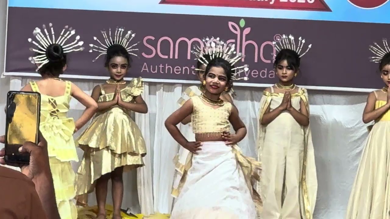 അമ്പോ! പൊളിച്ചു! കണ്ടിട്ട് മതിയാവുന്നില്ല 🥰#reels#shorts #viral #trending #dance #shortvideo 