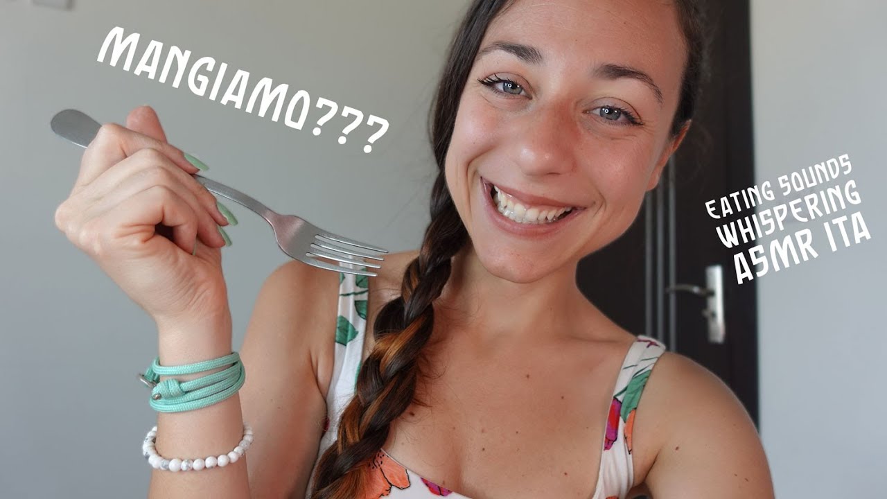 Mangiamo??? 🍴🥗 ASMR Eating Sounds & Whispering ITA [Versione Light]