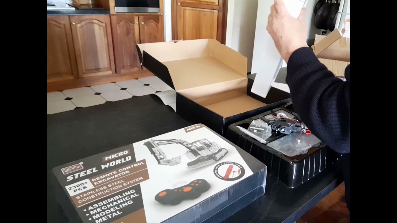 Steel World unboxing