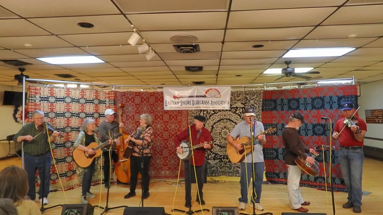 Rocky Top covered by the Kitchen Pickers