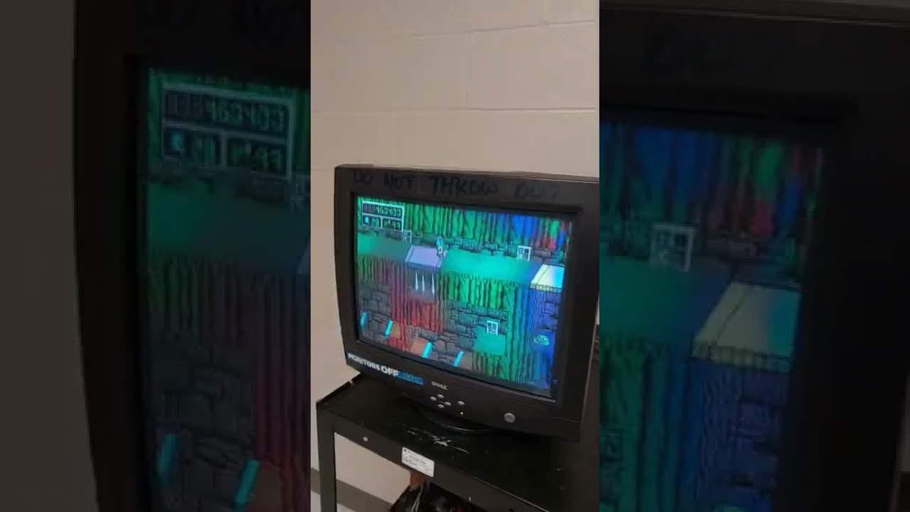 Магниты и экраны старой школы несовместимы #шорты