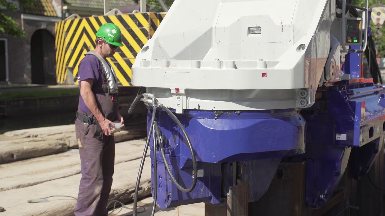 Sheet Piles   Silent piler