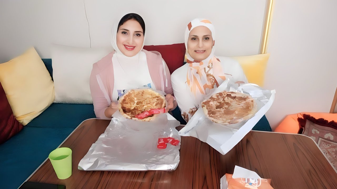 تحدى الفطير مع ماما والعقاب قطع نفس🔥😂