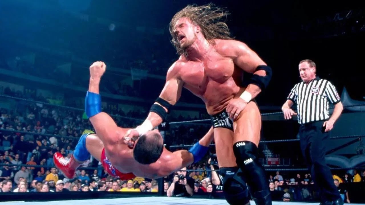 10 лучших матчей «Хил против Хила» в истории WWE