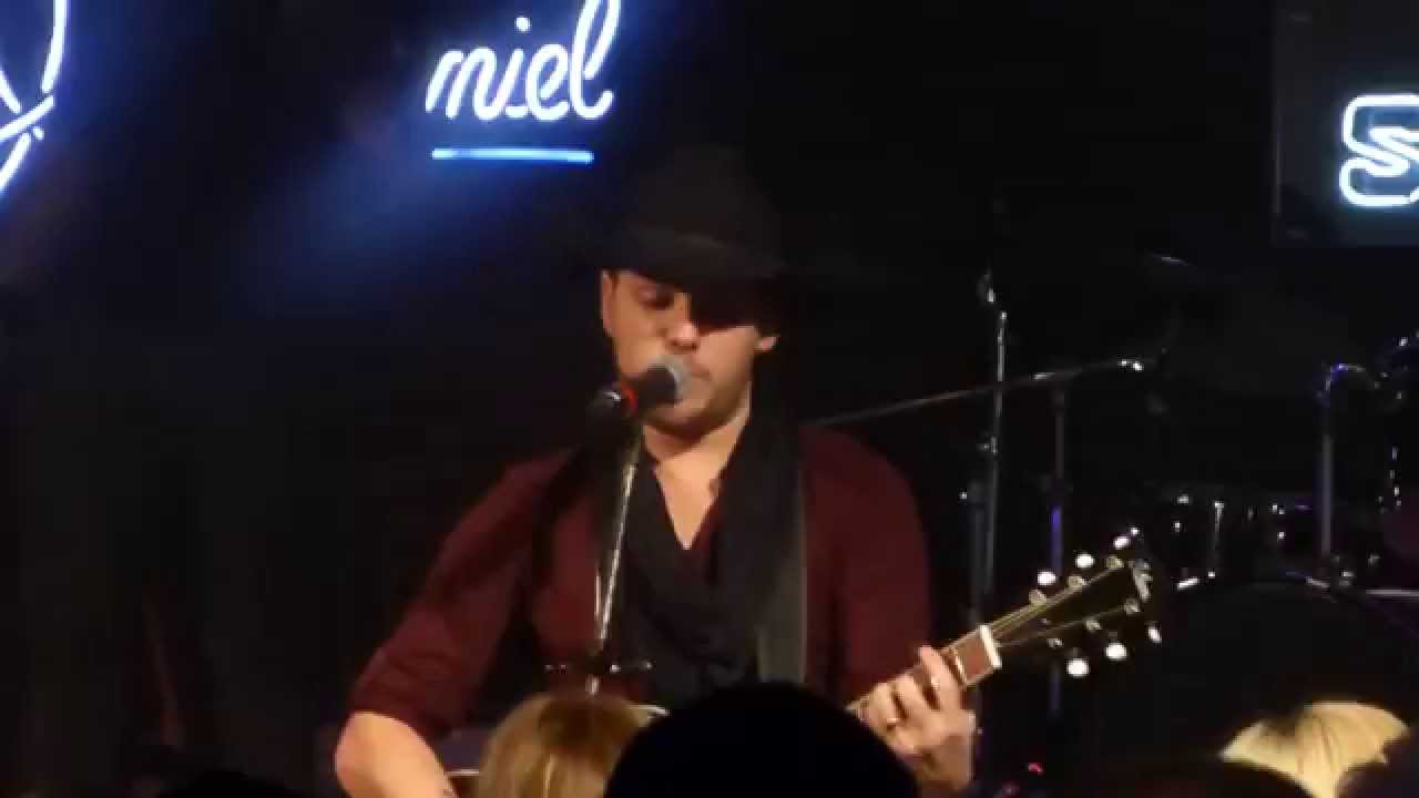 Brett Kissel - Live at Cook County Saloon - February 12, 2014 - Edmonton, AB