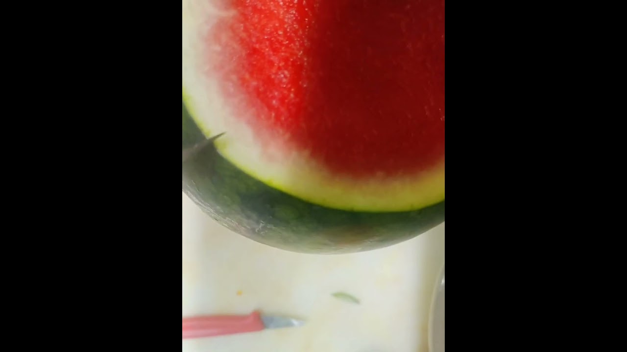 How to do easy fruit carving 😁