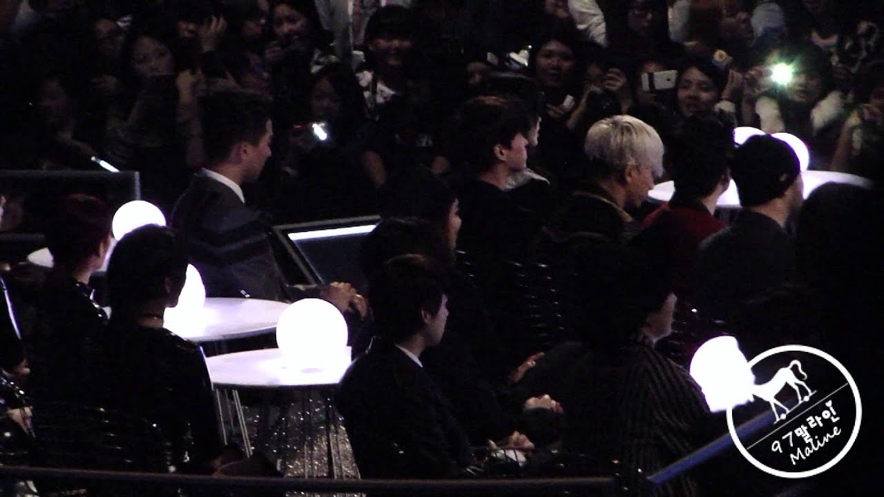 141203 Mnet Asian Music Award 2014 - Eason Chan performance reaction