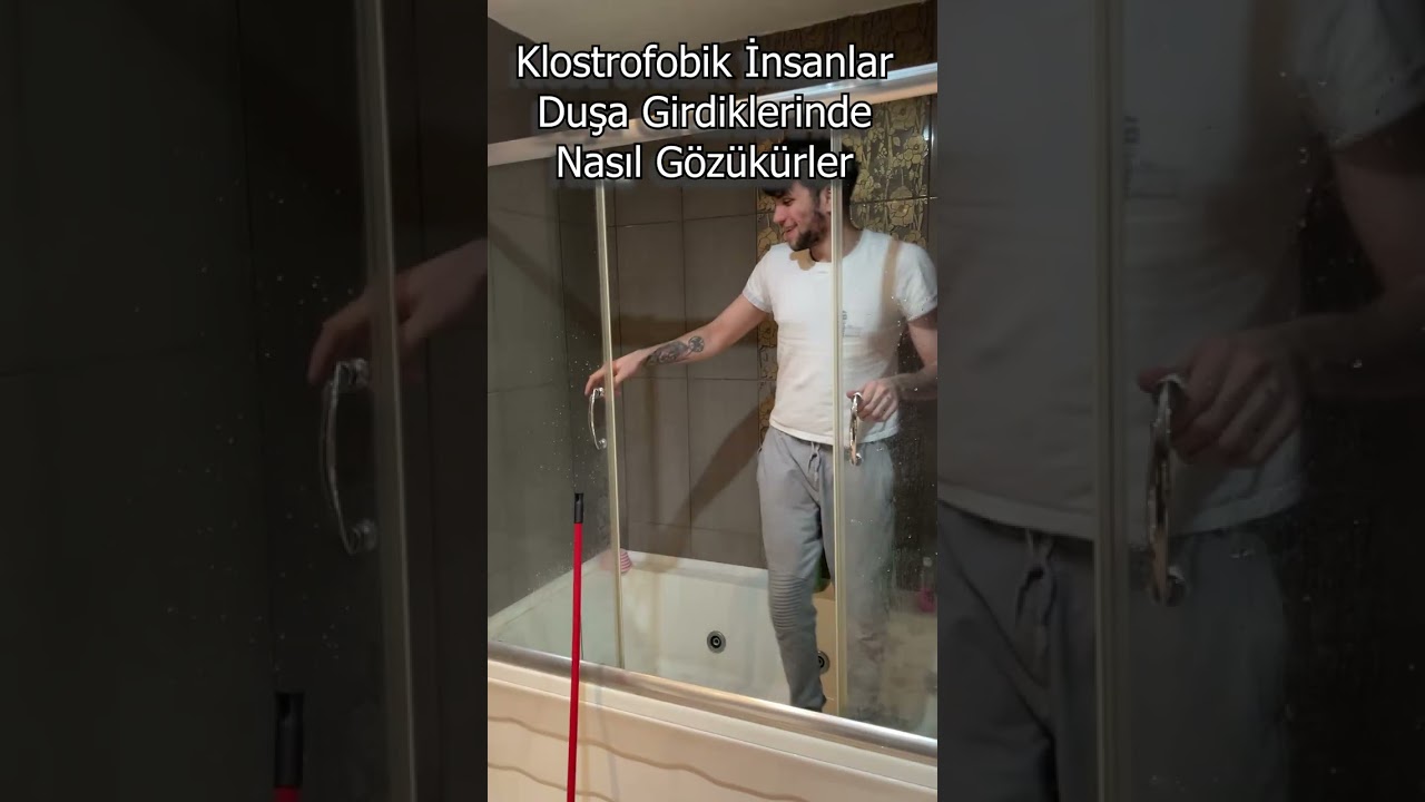 Klostrofobik İnsanlar Duşa Girdiklerinde Nasıl G&ouml;z&uuml;k&uuml;rler... #shorts