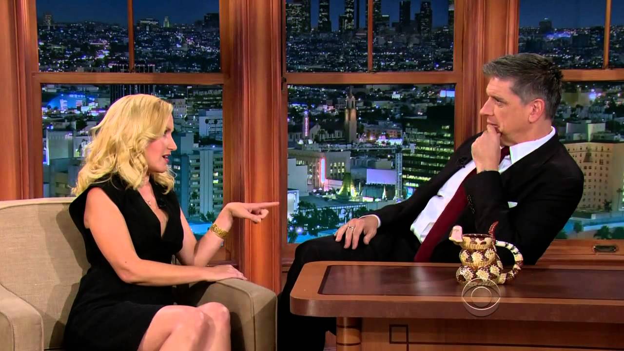 TLLS Craig Ferguson - 2013.05.03 - Angela Kinsey, Simon Amstell
