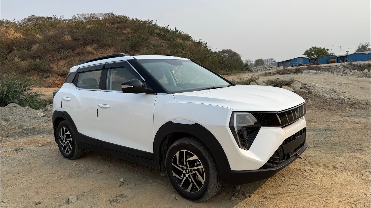 Mahindra XUV 3XO | AX5 Diesel M |