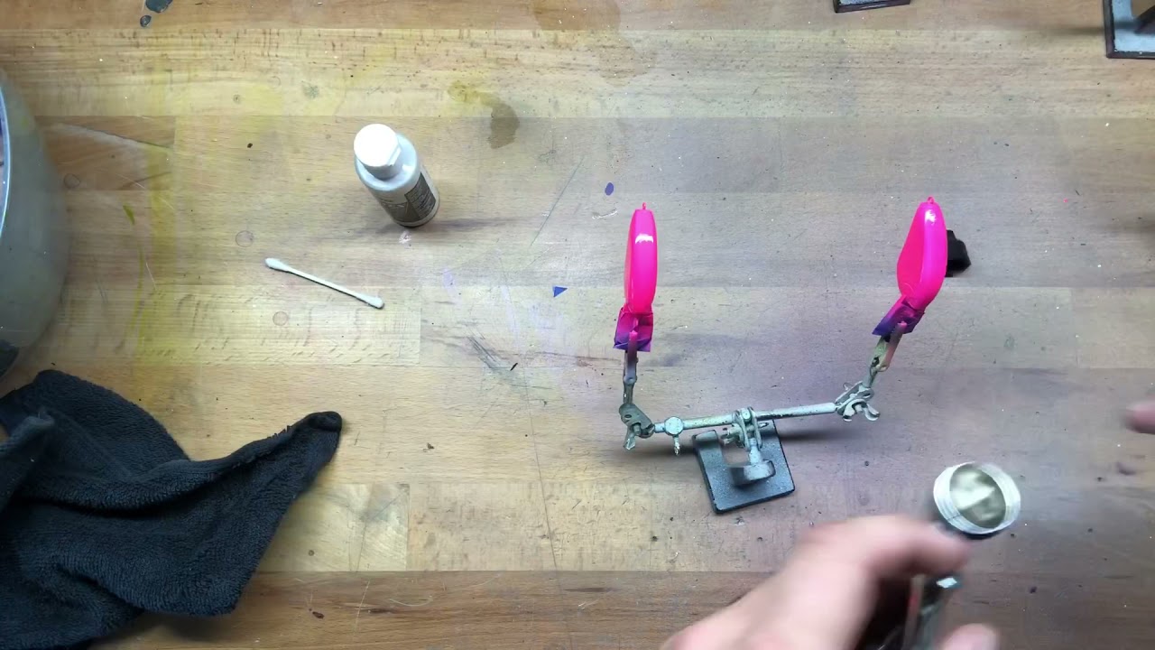 TIMELAPSE Lure Painting! AWESOME craw pattern for beginner airbrushing.