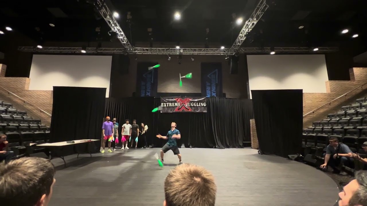 XJuggling / Extreme Juggling - 5 Clubs (IJA 2023)