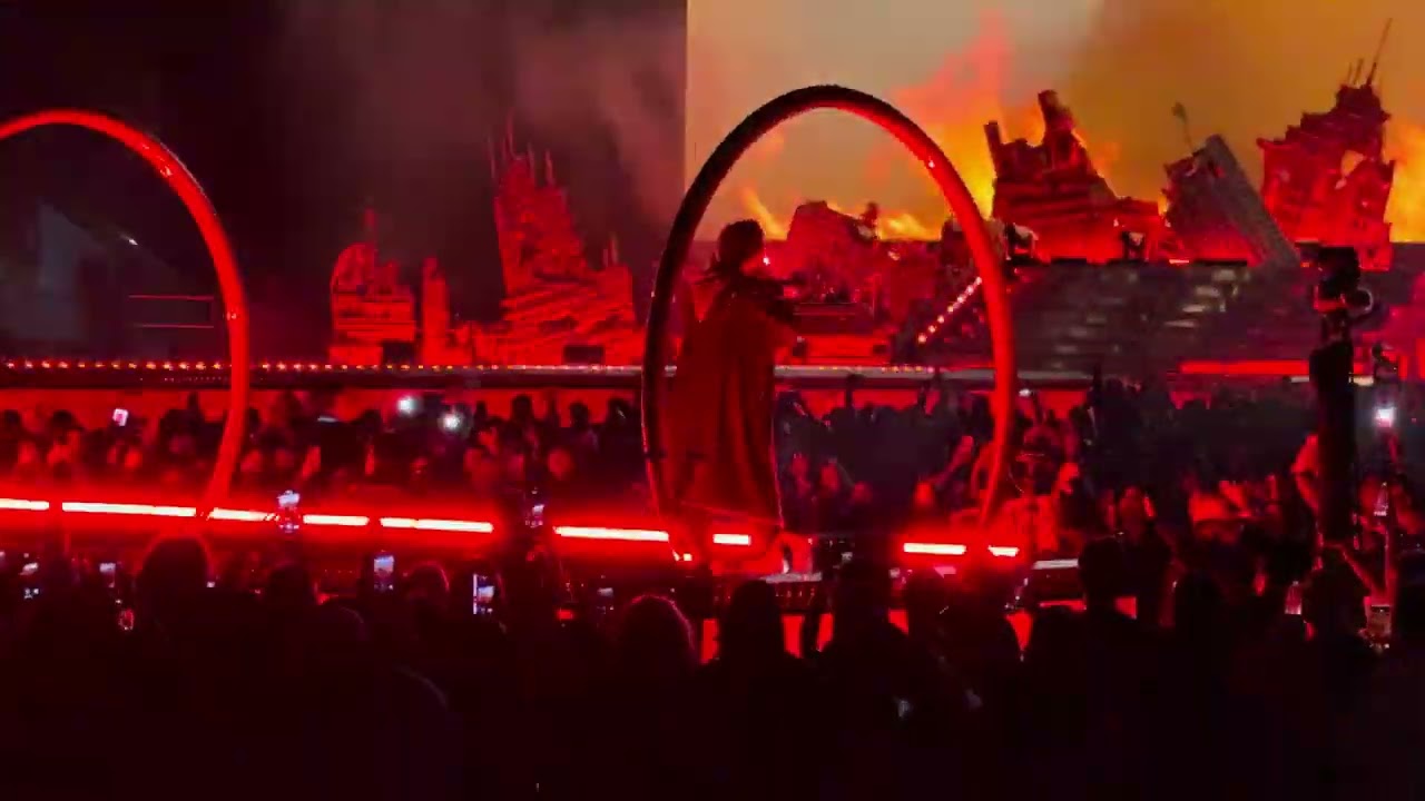 The Weeknd – The Hills (Live at Hard Rock Stadium, Miami – August 15, 2025)