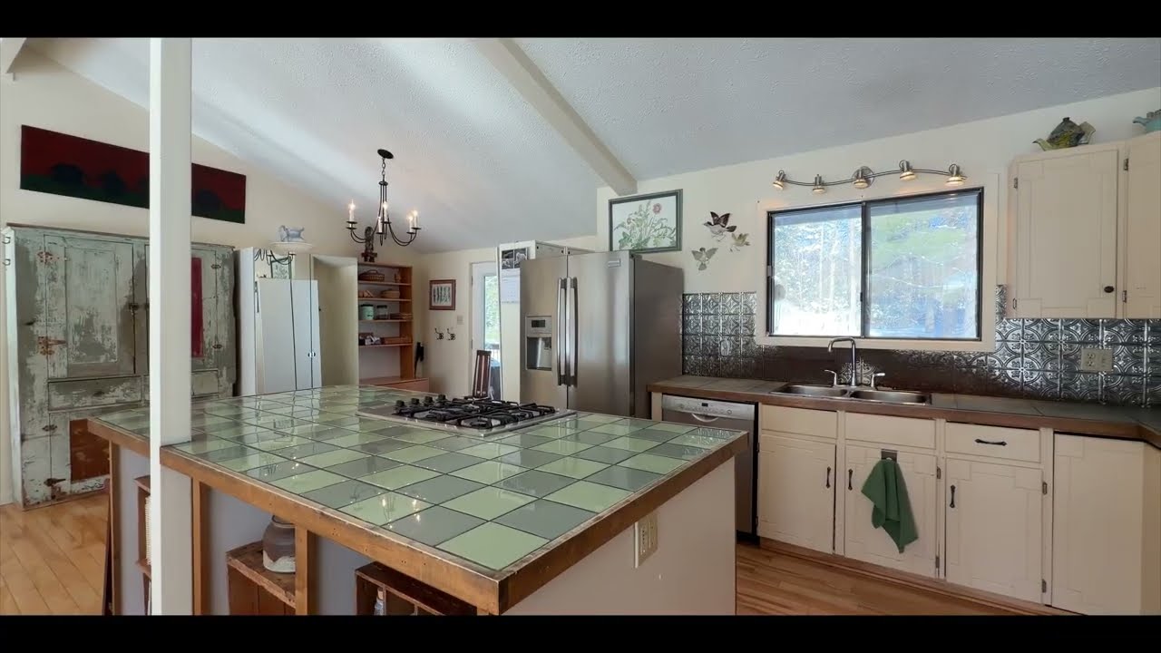 3233 Calabogie Rd   4K