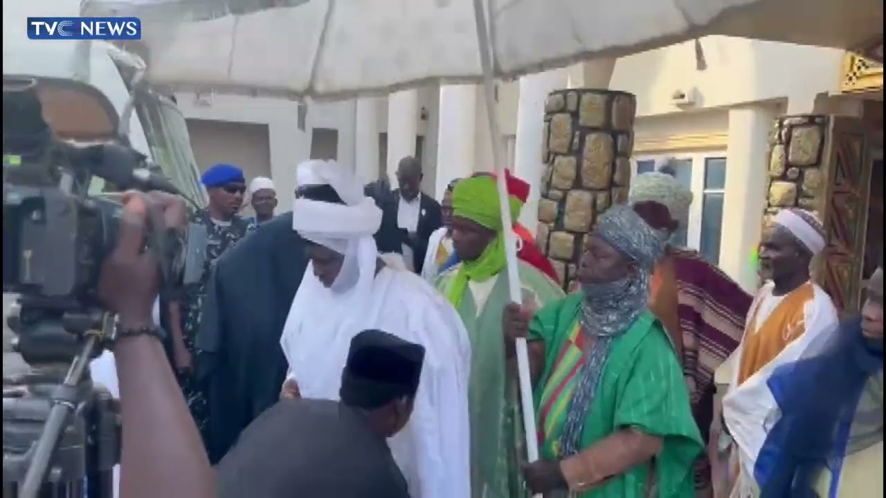 Gov Bago Visits Emir of Borgu, Commiserates With Emirate Over Abduction Of Schoolchildren