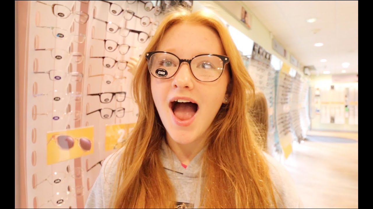 FAMILY OPTICIANS CHECK & SOMEONES GETTING NEW GLASSES!