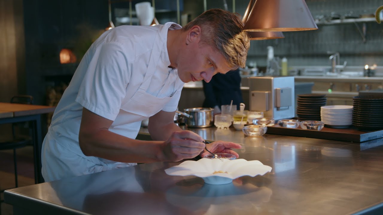Surprising Aira & Chef Tommy Myllymäki with Michelin-Star!