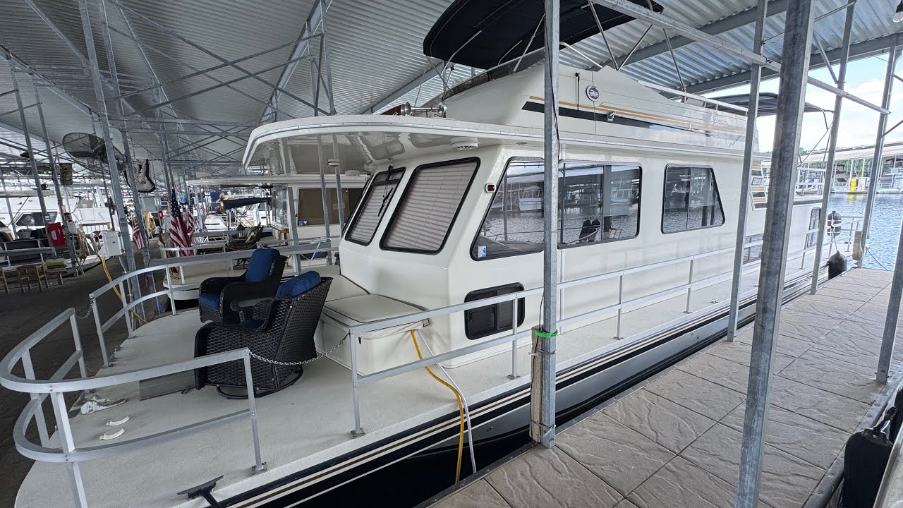 1997 Gibson 50 Cabin Yacht Walk-through