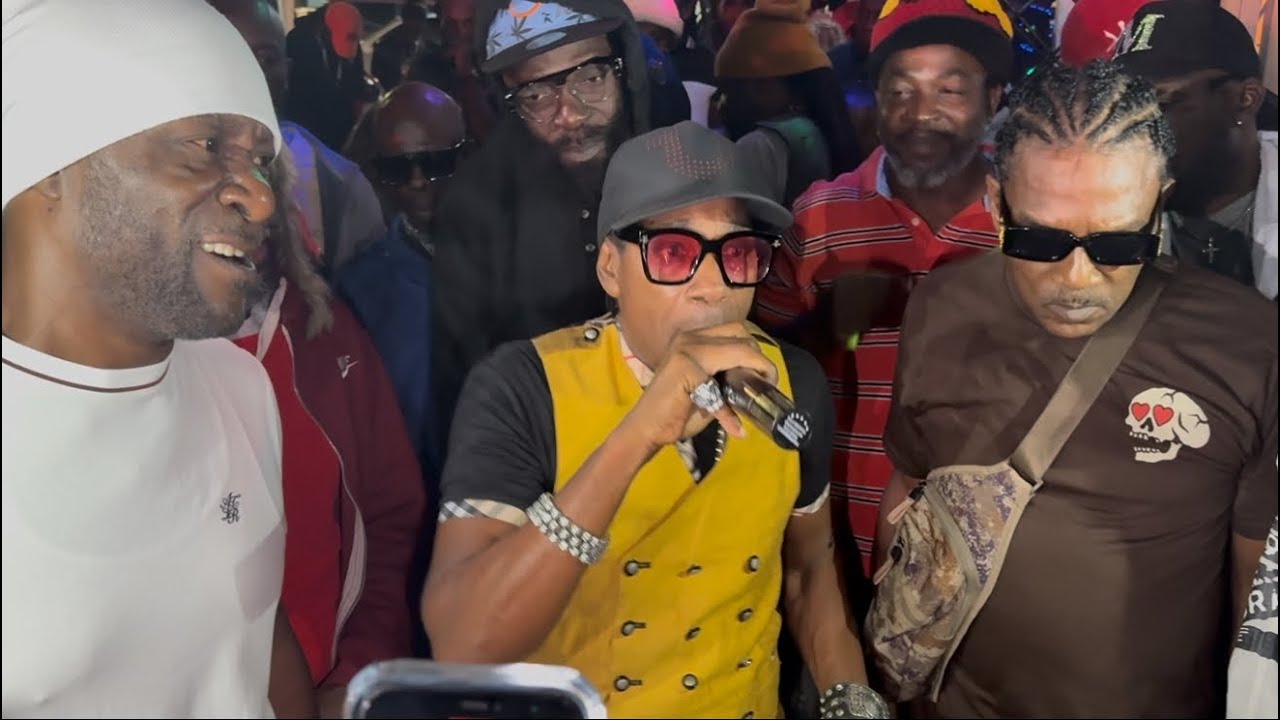 Pinchers, Cutty Ranks & Junior Cat Mash Up Cocoa Tea Candle Light In A Rub A Dub Style, Live Perform