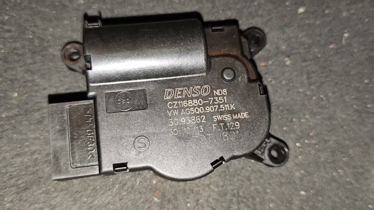 B108D54 servomotor teplotní klapky vpravo - chybějící kalibrace, 328197,  Škoda Octavia III