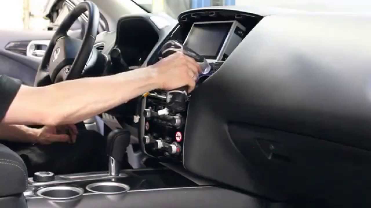 Nissan Pathfinder 2013 NAVIKS Navigation Video Interface install.