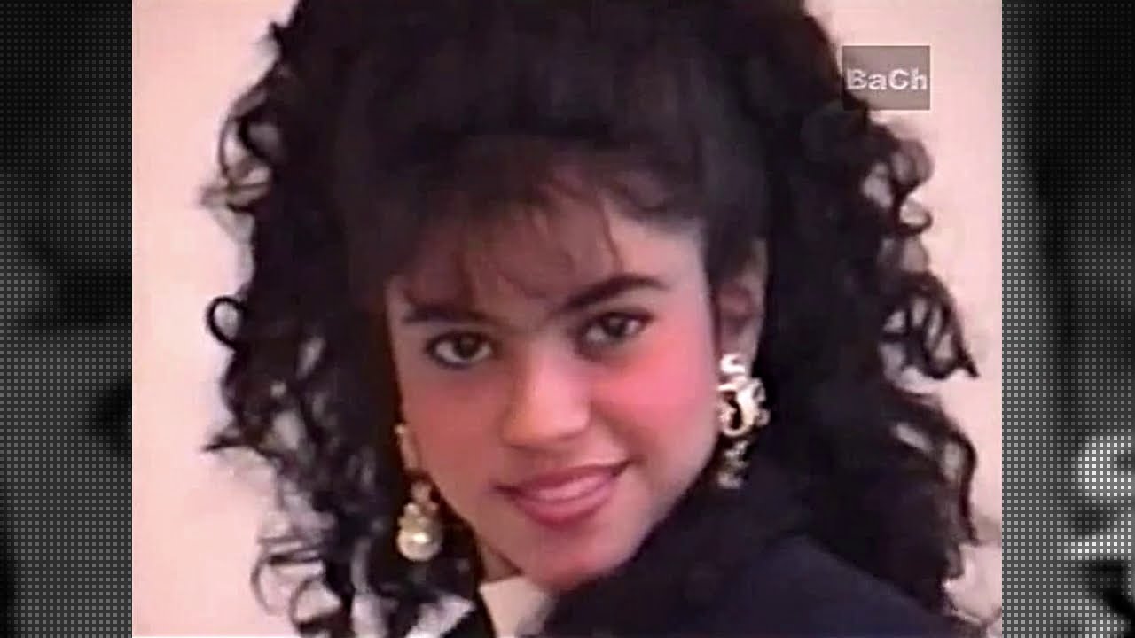 *MAGIA* - SHAKIRA - 1991 (RM)    Con 13 años y antes de ser 