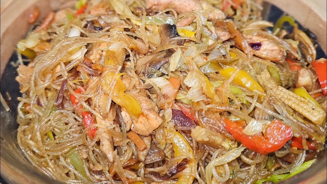 Glass Noodles with Chicken 🥢