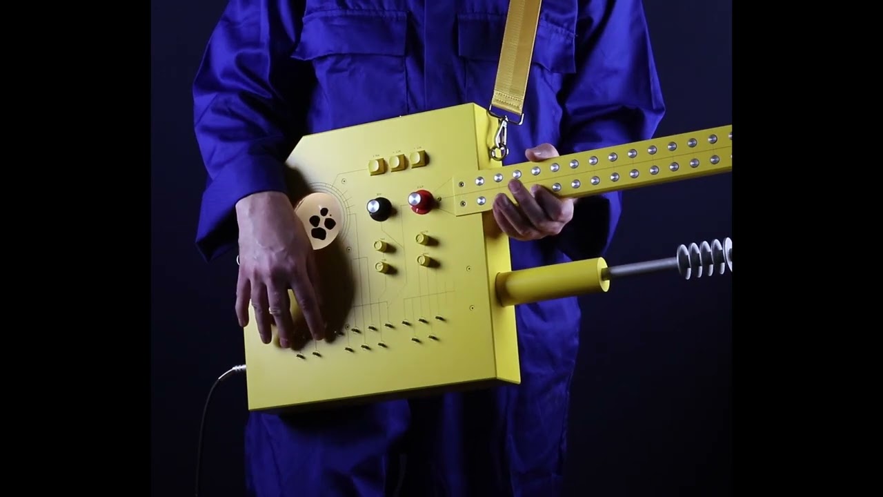 Extraterrestrial guitar thing