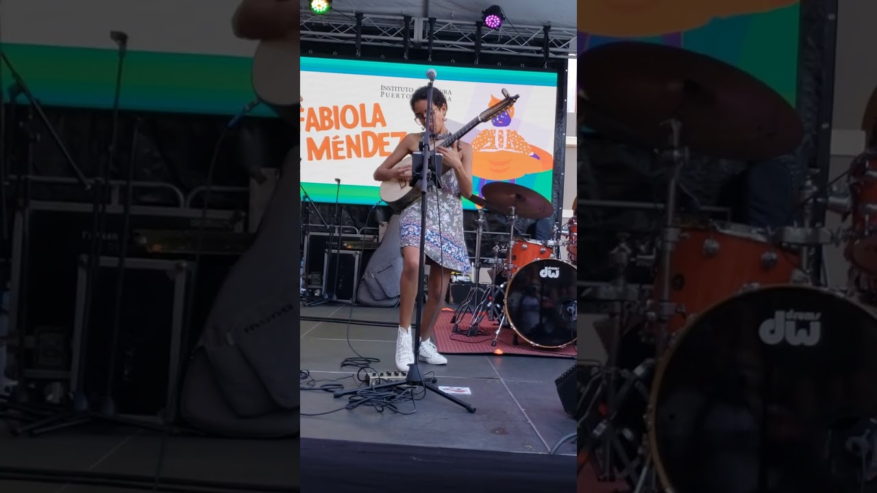 Fiesta San Sebastian 2023 Puerto Rico. Fabiola Mendez Cuatro Virtuosa most incredible Cuatro show.