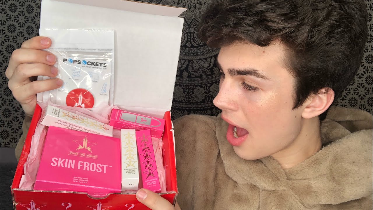 ASMR- Jeffree Star Mystery Box!  📦❓