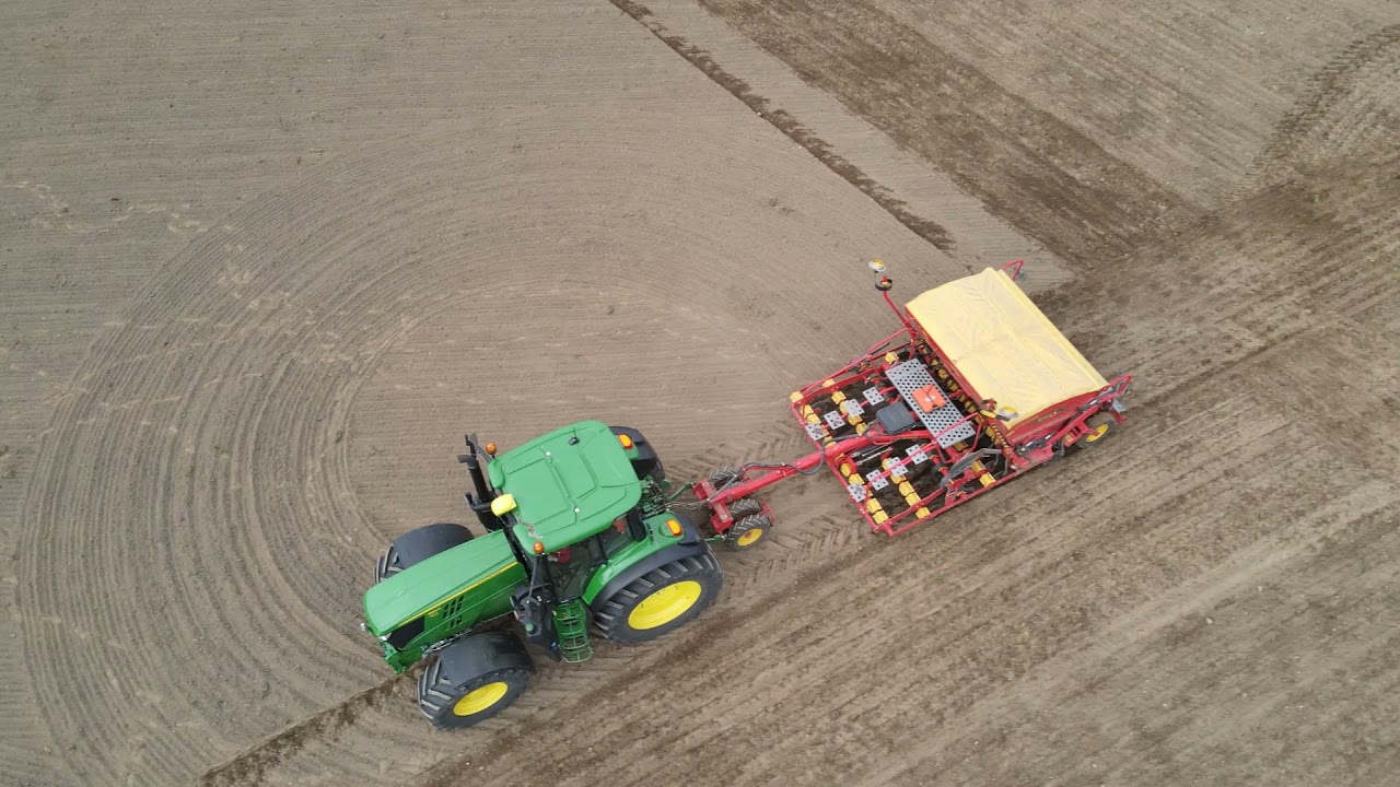 Sådd med John Deere 6195M och Väderstad Rapid 300C