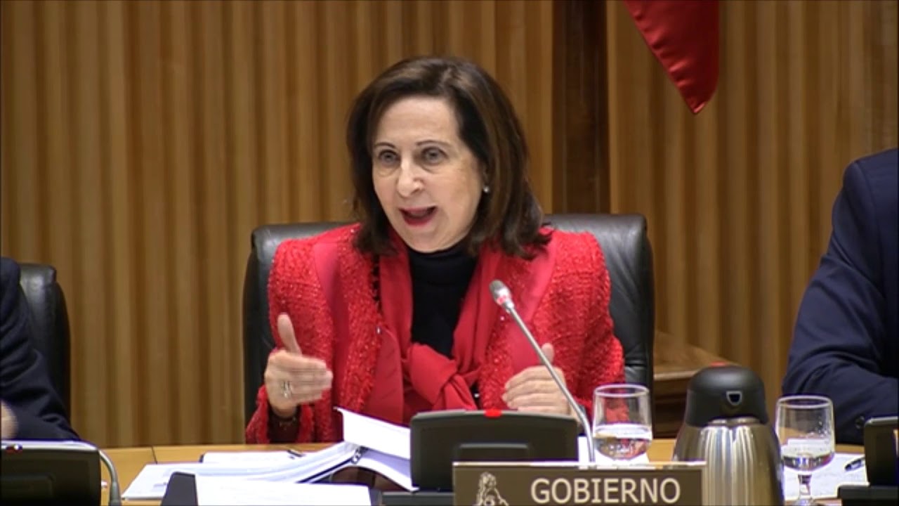 5.  Robles Fernández, Margarita (GS) Ministra de Defensa
