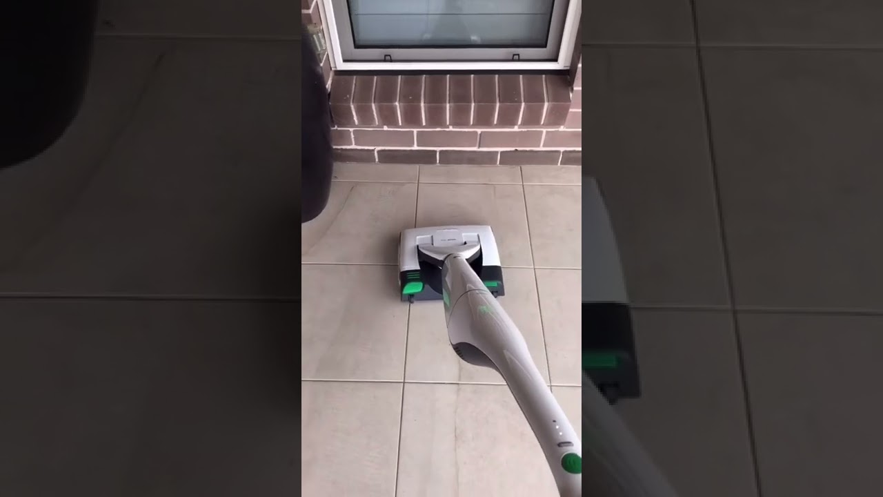 Putting the Kobold Vac and Mop head to the test.