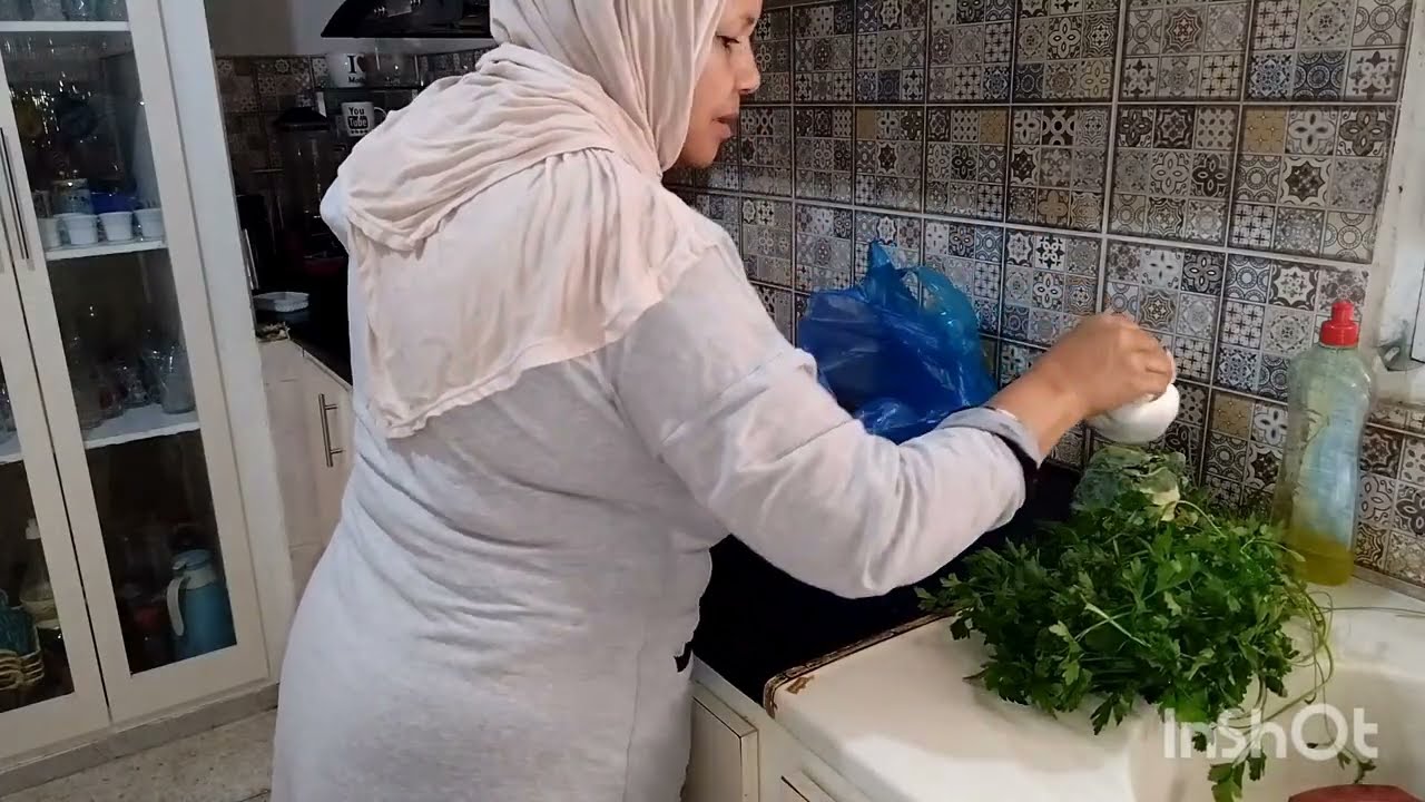 لا يكلف الله نفسا الا وسعها و انا هاذي طاقتي