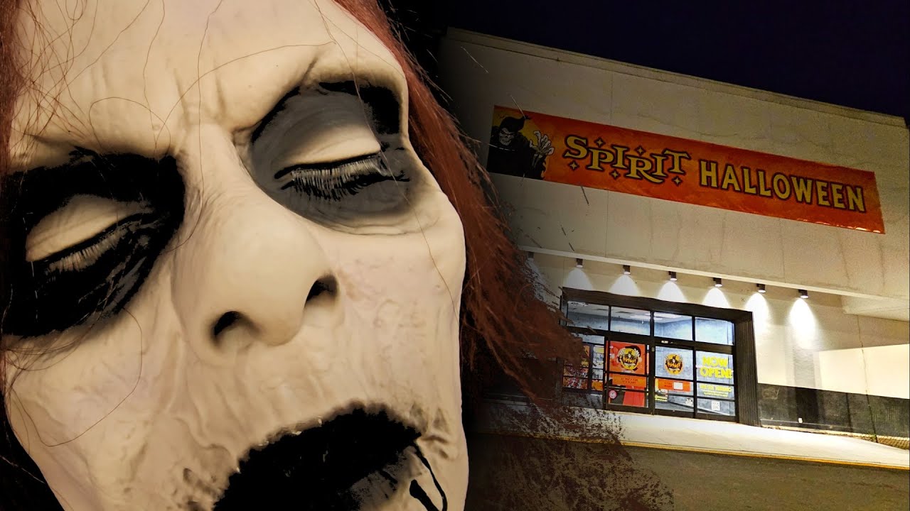 SPIRIT HALLOWEEN 2023 INSIDE ABANDONED KMART NEWARK DELAWARE