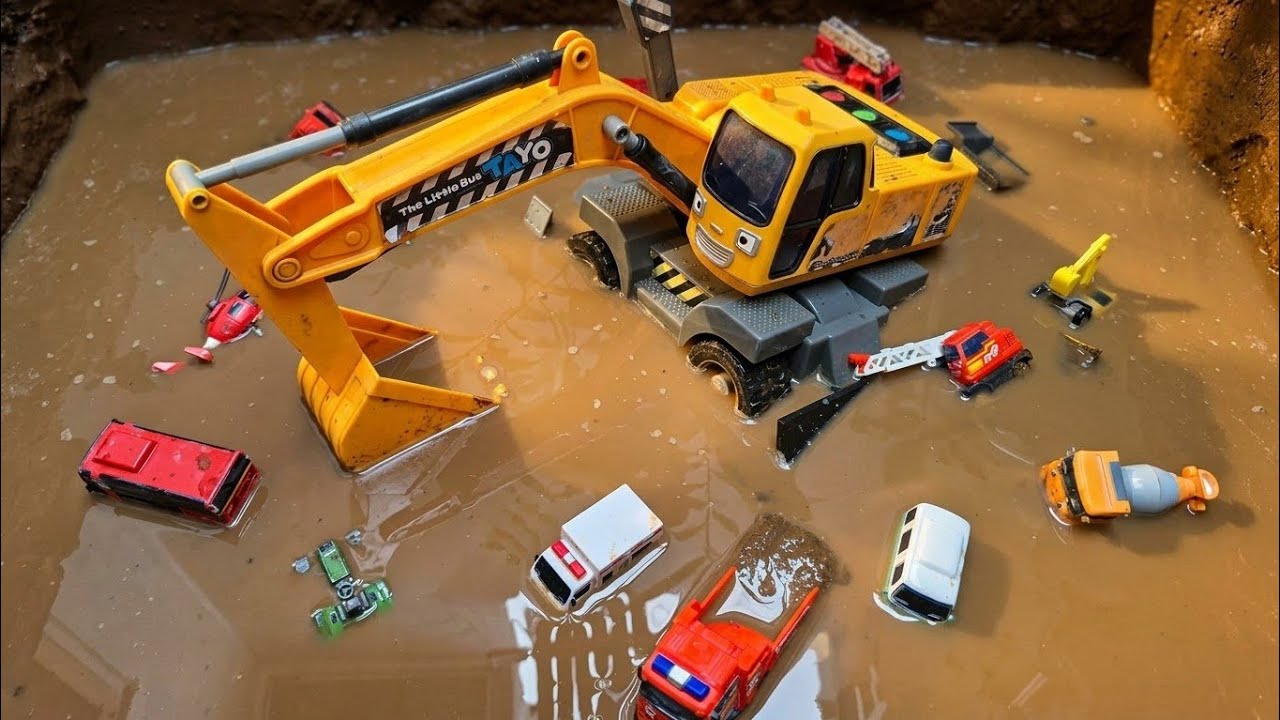 WOW Nemu Mobil Mobilan Excavator Besar diLumpur, Mobil Balap, Mobil Polisi, Mobil Truk, Truk Tronton