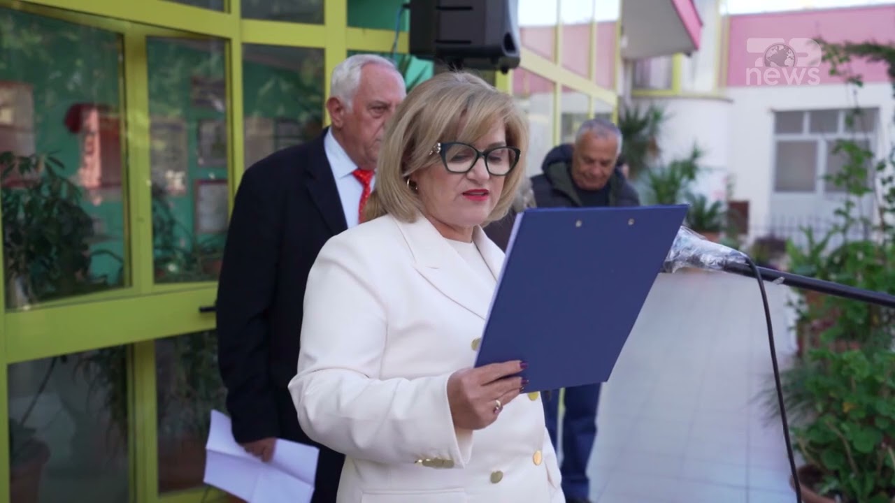 Top News - Nderojnë veprën e Kasem Shimës / Nxënësit e shkollës në Mëzez, koncert festiv